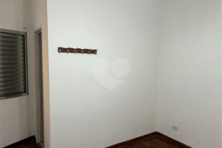 Sobrado à venda com 5 quartos, sendo 2 suítes, em Vila Universitária, São Paulo, SP