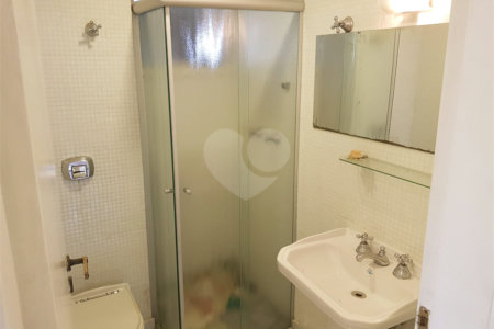 Apartamento à venda com 4 quartos, sendo 1 suíte, em Morumbi, São Paulo, SP