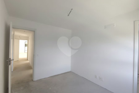 Apartamento à venda com 4 suítes em Jardim Leonor, São Paulo, SP