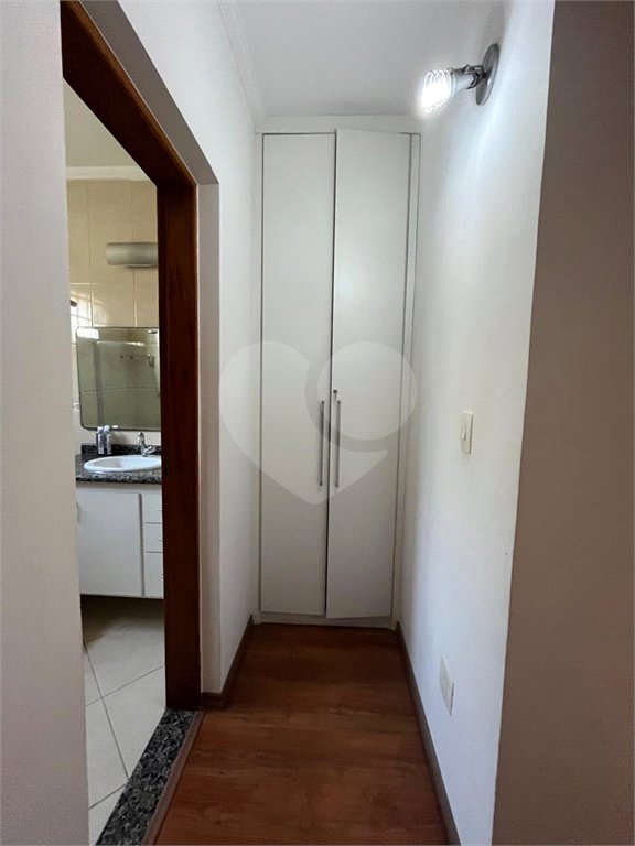 Sobrado à venda com 4 quartos, sendo 1 suíte,  em Vila Cordeiro, São Paulo, SP