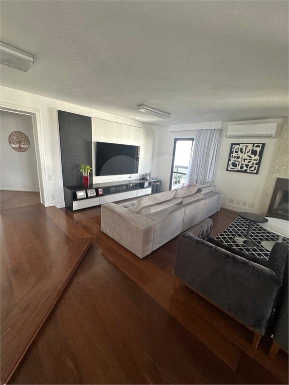 Apartamento à venda com 3 quartos, sendo 2 suítes, em Vila Suzana, São Paulo, SP