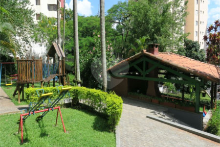 Apartamento à venda com 3 quartos, sendo 1 suíte,  em Vila Andrade, São Paulo, SP