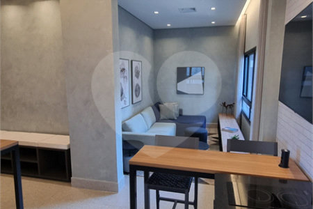 Apartamento à venda com 2 quartos, sendo 1 suíte, em Moema, São Paulo, SP