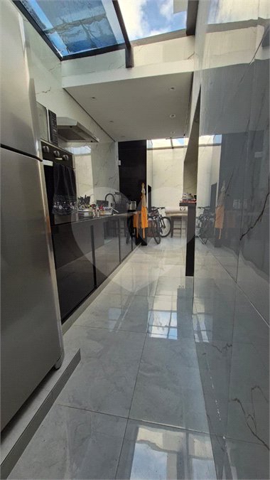 Casa à venda com 3 quartos em Vila Oliveira, Mogi das Cruzes, SP