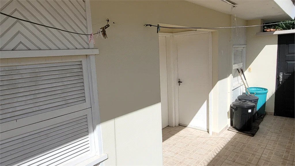 Sobrado à venda com 4 quartos, sendo 3 suítes, em Brooklin Paulista, São Paulo, SP
