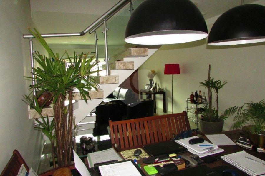 Sobrado à venda com 3 quartos, sendo 1 suíte,  em Vila Constança, São Paulo, SP