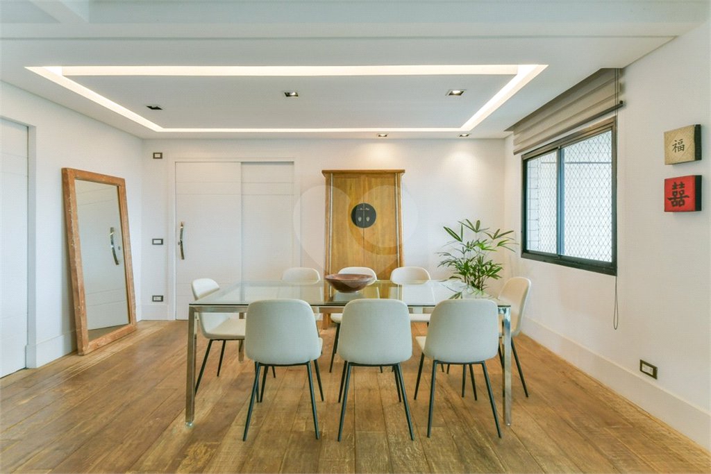 Apartamento à venda com 4 quartos, sendo 2 suítes, em Panamby, São Paulo, SP