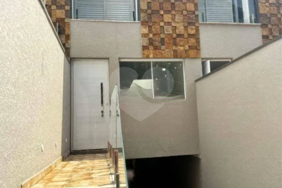 Sobrado à venda com 2 suítes em Piqueri, São Paulo, SP