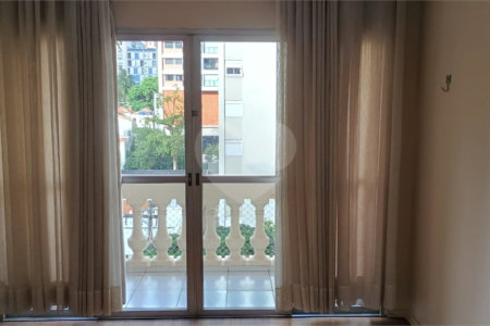 Apartamento para alugar com 3 quartos, sendo 1 suíte, em Cerqueira César, São Paulo, SP