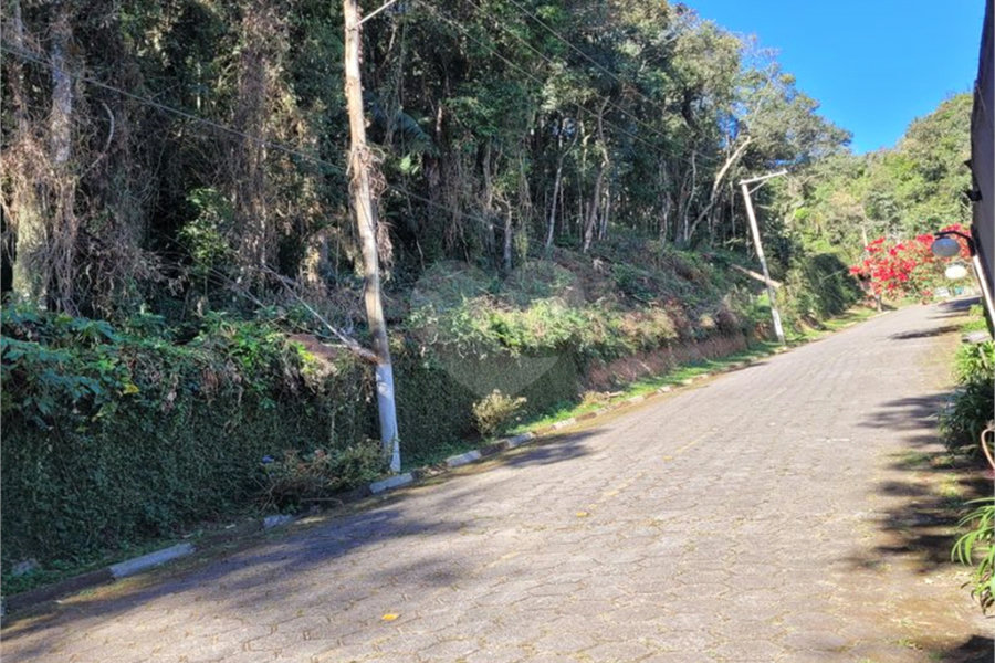 Terreno à venda no condomínio Parque Imperial da Cantareira, Mairiporã - SP