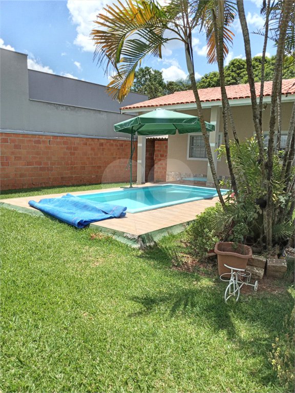 Chácara à venda com 2 quartos no Centro, Araçoiaba da Serra, SP