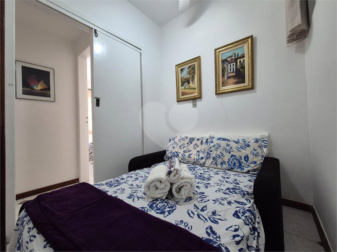 Apartamento à venda com 3 quartos, sendo 1 suíte,  no Centro, Cabo Frio, RJ