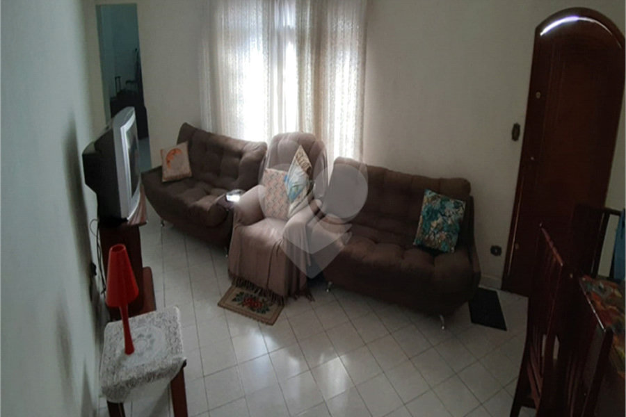 Sobrado à venda com 3 quartos, sendo 1 suíte, em Jardim Virginia Bianca, São Paulo, SP
