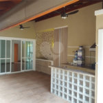 Casa à venda com 3 quartos, sendo 1 suíte,  no condomínio Vila Aracoara, Araraquara - SP