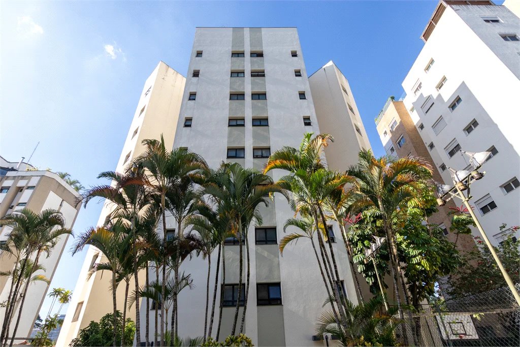 Apartamento à venda com 4 quartos, sendo 2 suítes, em Brooklin Paulista, São Paulo, SP