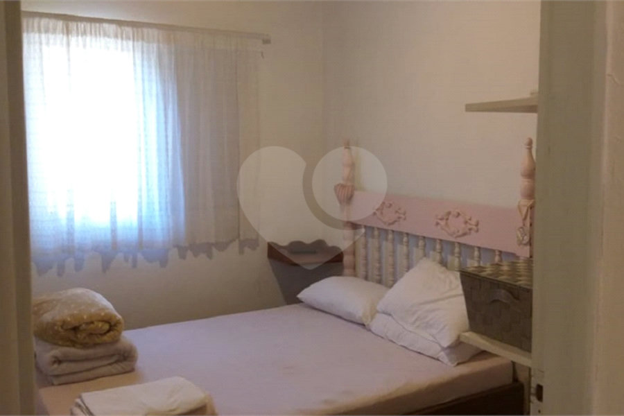 Casa Térrea à venda com 2 quartos em Chácara Real (caucaia do Alto), Cotia, SP