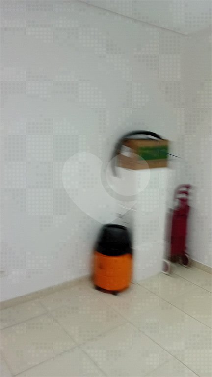 Sobrado à venda com 4 quartos, sendo 2 suítes,  em Vila Gilda, Santo André, SP