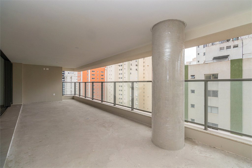 Apartamento à venda com 3 suítes em Brooklin, São Paulo, SP