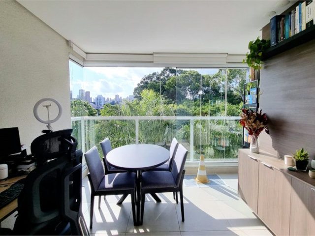 Apartamento à venda com 2 quartos, sendo 1 suíte,  em Santana, São Paulo, SP