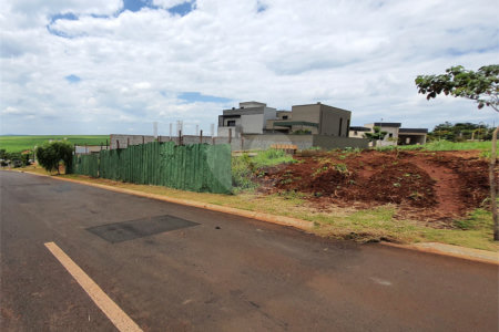 Terreno à venda no condomínio Alto da Boa Vista Cravinhos, Cravinhos - SP