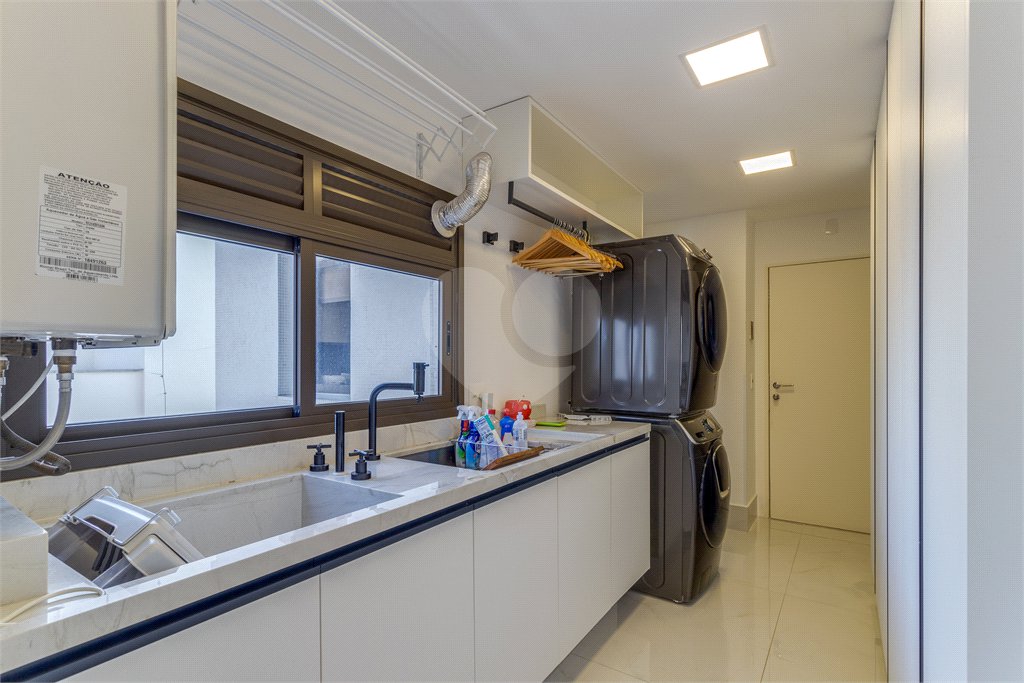 Cobertura à venda ou para alugar com 3 quartos, sendo 2 suítes,  em Campo Belo, São Paulo, SP