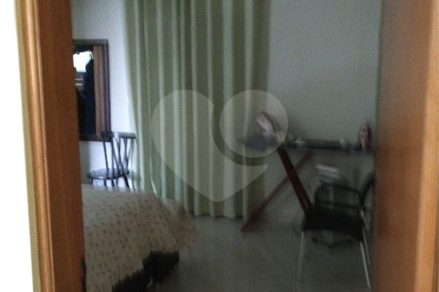 Sobrado à venda com 3 quartos, sendo 1 suíte, em Tremembé, São Paulo, SP