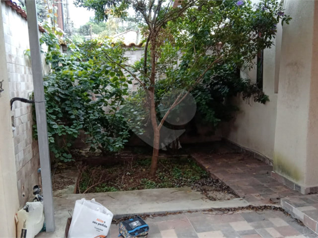 Casa Térrea à venda com 3 quartos, sendo 1 suíte,  em Vila Irmãos Arnoni, São Paulo, SP