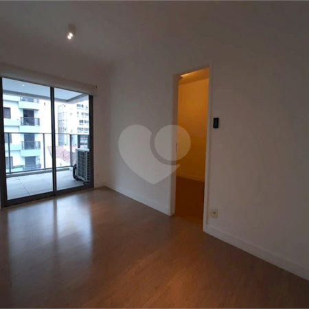 Apartamento à venda ou para alugar com 1 suíte em Pinheiros, São Paulo, SP