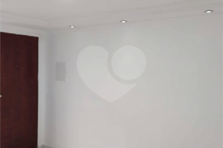 Apartamento à venda com 2 quartos em Jardim do Castelo, Ferraz de Vasconcelos, SP