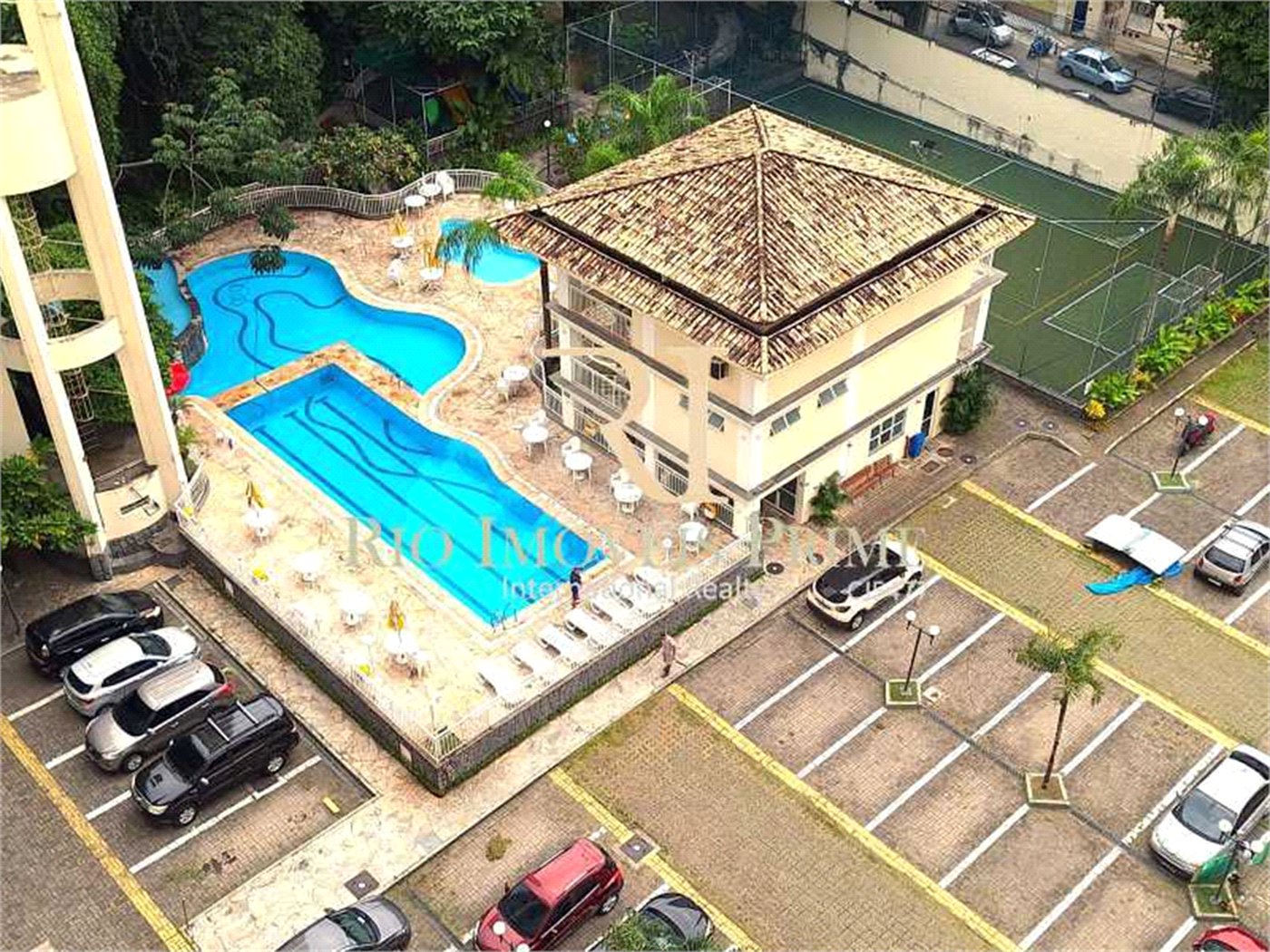 Cobertura à venda com 4 quartos, sendo 2 suítes,  em Tijuca, Rio de Janeiro, RJ