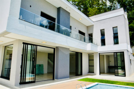 Casa à venda com 3 suítes no condomínio Quintas da Boa Vista, Atibaia - SP