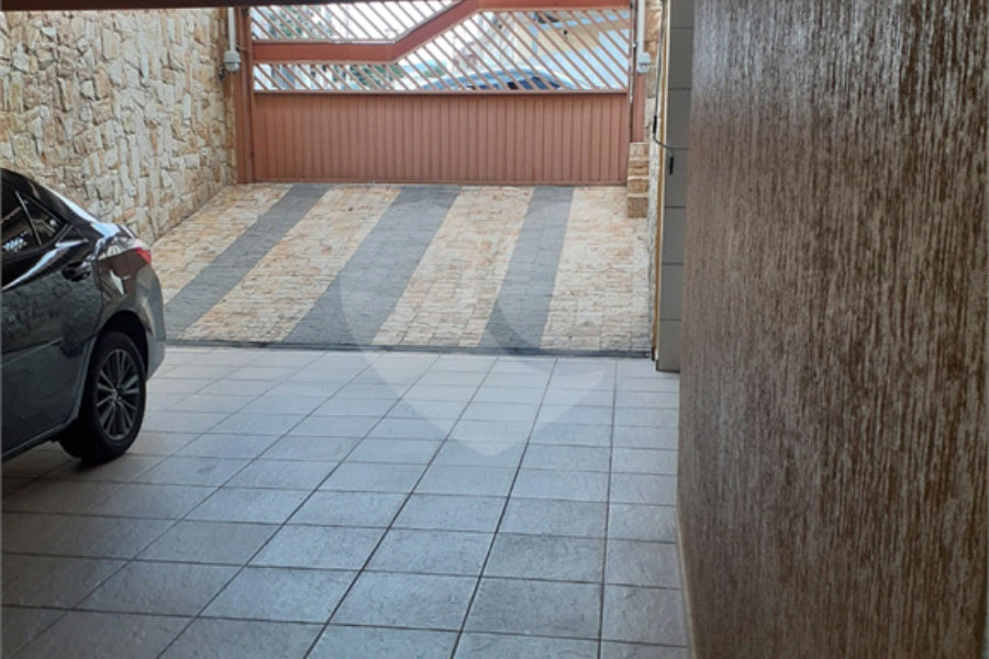 Sobrado à venda com 3 quartos, sendo 1 suíte, em Vila Nova Cachoeirinha, São Paulo, SP