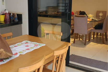 Casa à venda com 3 suítes no condomínio Real Park - Paulínia, Paulínia - SP