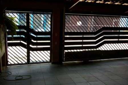 Sobrado à venda com 5 quartos, sendo 1 suíte, em Lapa de Baixo, São Paulo, SP