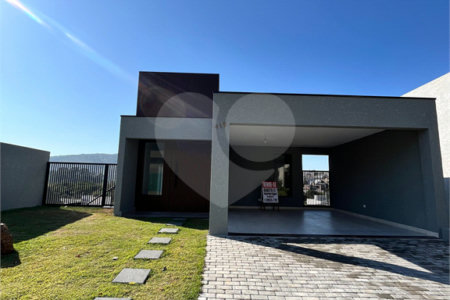 Casa em condomínio à venda com 3 suítes em Condomínio Residencial Reserva de Atibaia, Atibaia, SP