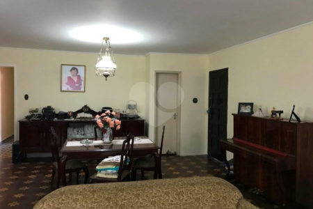 Sobrado à venda com 5 quartos, sendo 1 suíte, em Santa Teresinha, São Paulo, SP