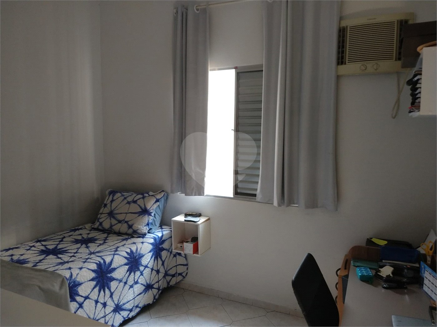 Casa à venda com 3 quartos, sendo 1 suíte, em Jardim Peri, São Paulo, SP