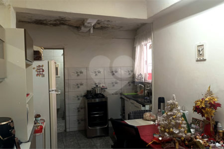 Sobrado à venda com 2 quartos, sendo 1 suíte, em Parada Inglesa, São Paulo, SP