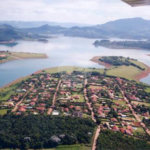 Casa à venda com 2 quartos, sendo 1 suíte, no condomínio Novo Horizonte, Piracaia - SP