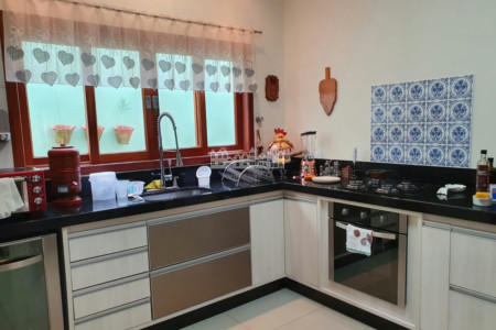Casa para locação no Jardim Paulista – um refúgio com vista deslumbrante em Atibaia