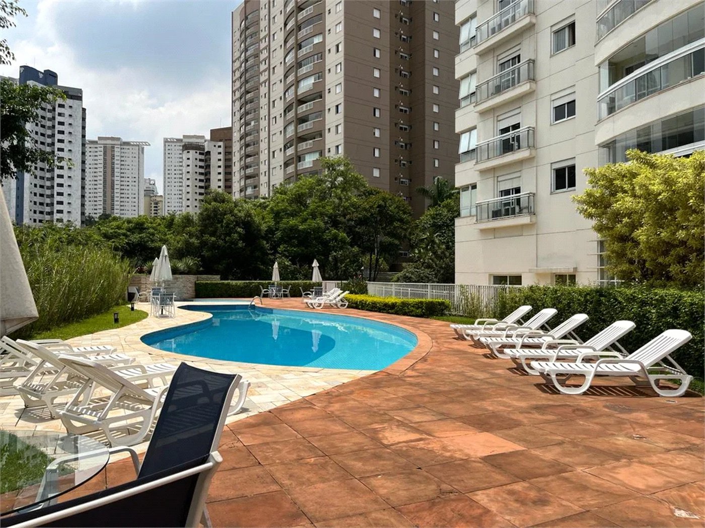 Apartamento à venda com 3 suítes em Vila Andrade, São Paulo, SP