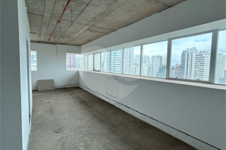 Oportunidade! Sala Comercial de 74m² com Estrutura Completa