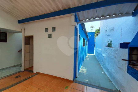 Casa Comercial no Centro.