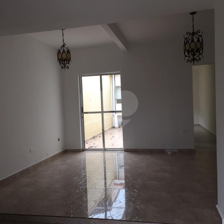 Casa à venda com 3 quartos em Chora Menino, São Paulo, SP