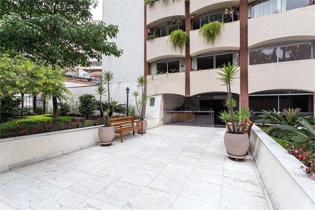 Apartamento à venda com 4 quartos, sendo 2 suítes,  em Bela Vista, São Paulo, SP