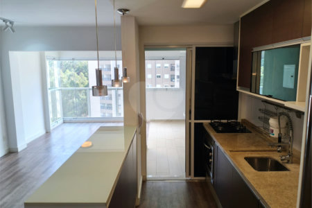 Apartamento à venda com 2 quartos, sendo 1 suíte,  em Vila Andrade, São Paulo, SP