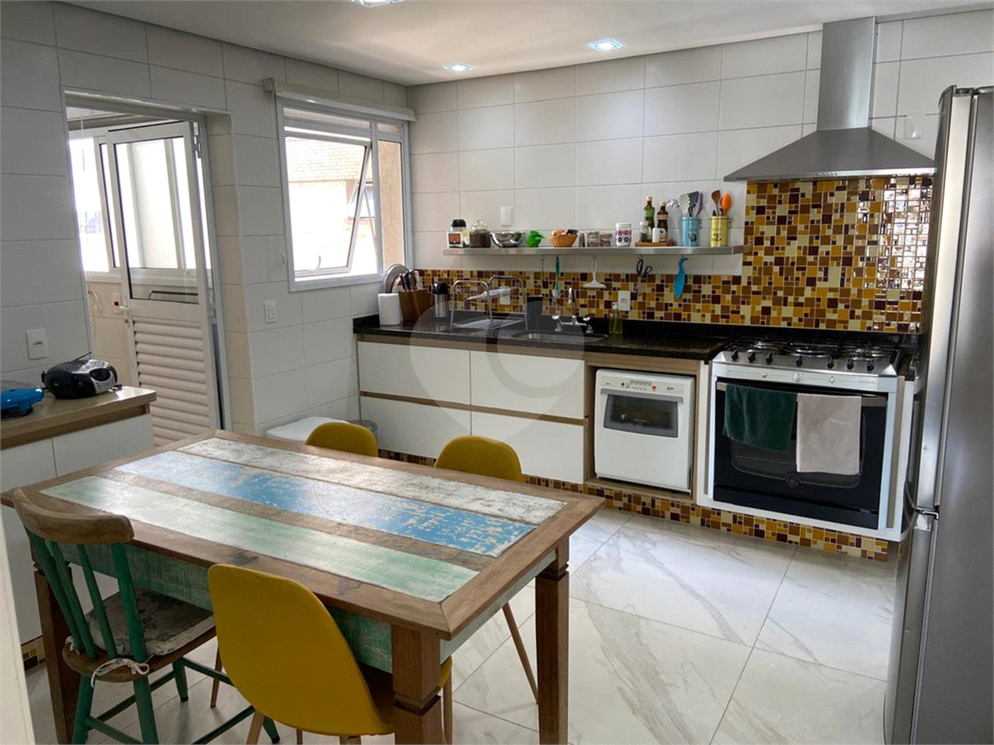 Apartamento à venda com 3 suítes em Lapa, São Paulo, SP