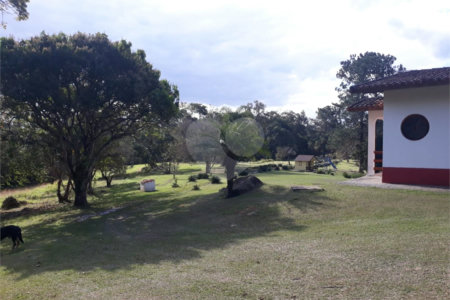 Sítio à venda com 5 quartos, sendo 3 suítes,  em Planalto Verde, São Roque, SP