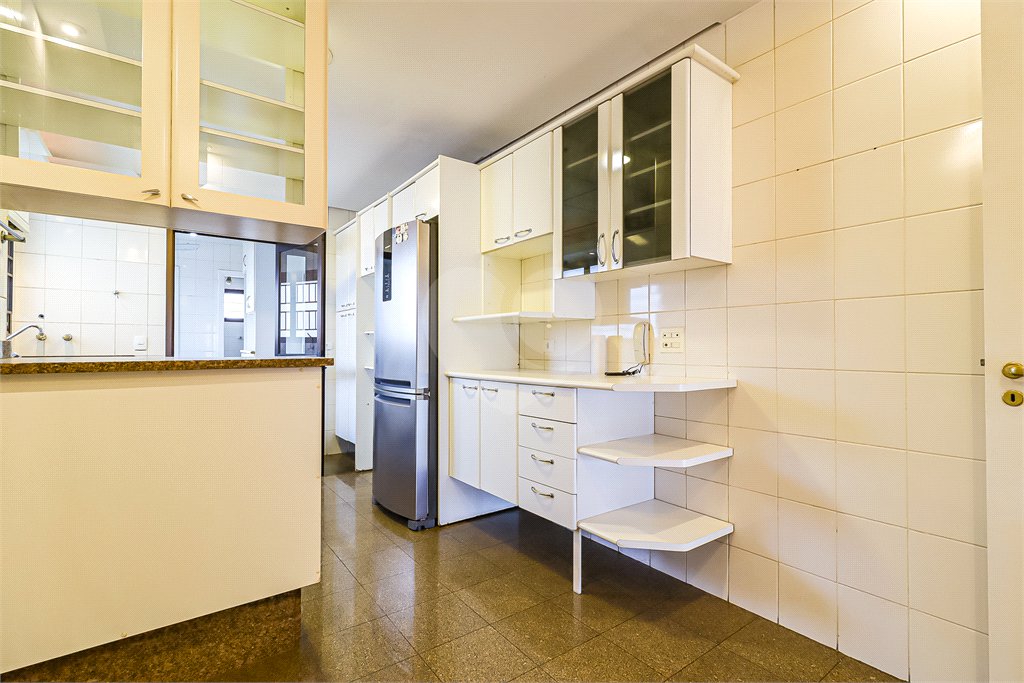 Apartamento à venda com 4 quartos, sendo 3 suítes, em Brooklin Paulista, São Paulo, SP