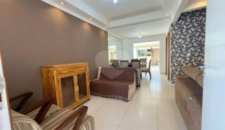 Casa à venda com 3 quartos, sendo 1 suíte,  no condomínio Residencial Village Salermo, Sorocaba - SP